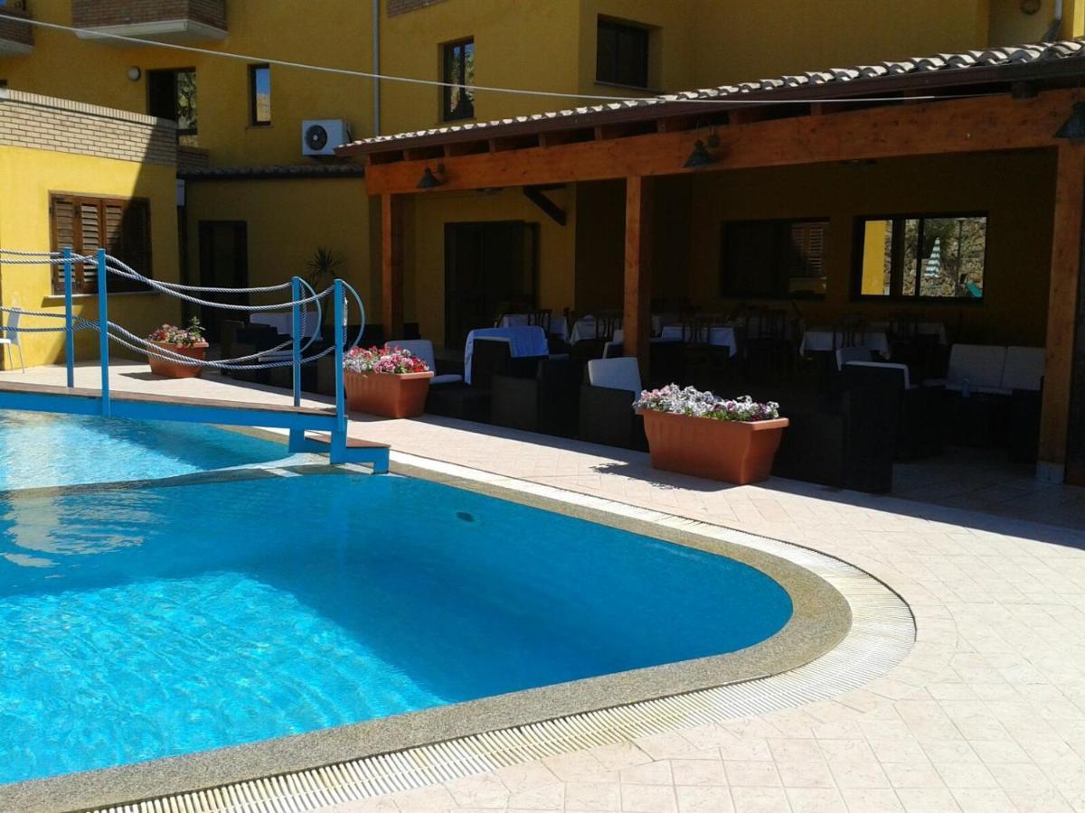 Hotel Le Palme SantʼAnna Arresi Zewnętrze zdjęcie